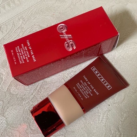 One/Size Beauty Turn up the Base Blurring Foundation Fair 3 BNIB - Picture 13 of 14